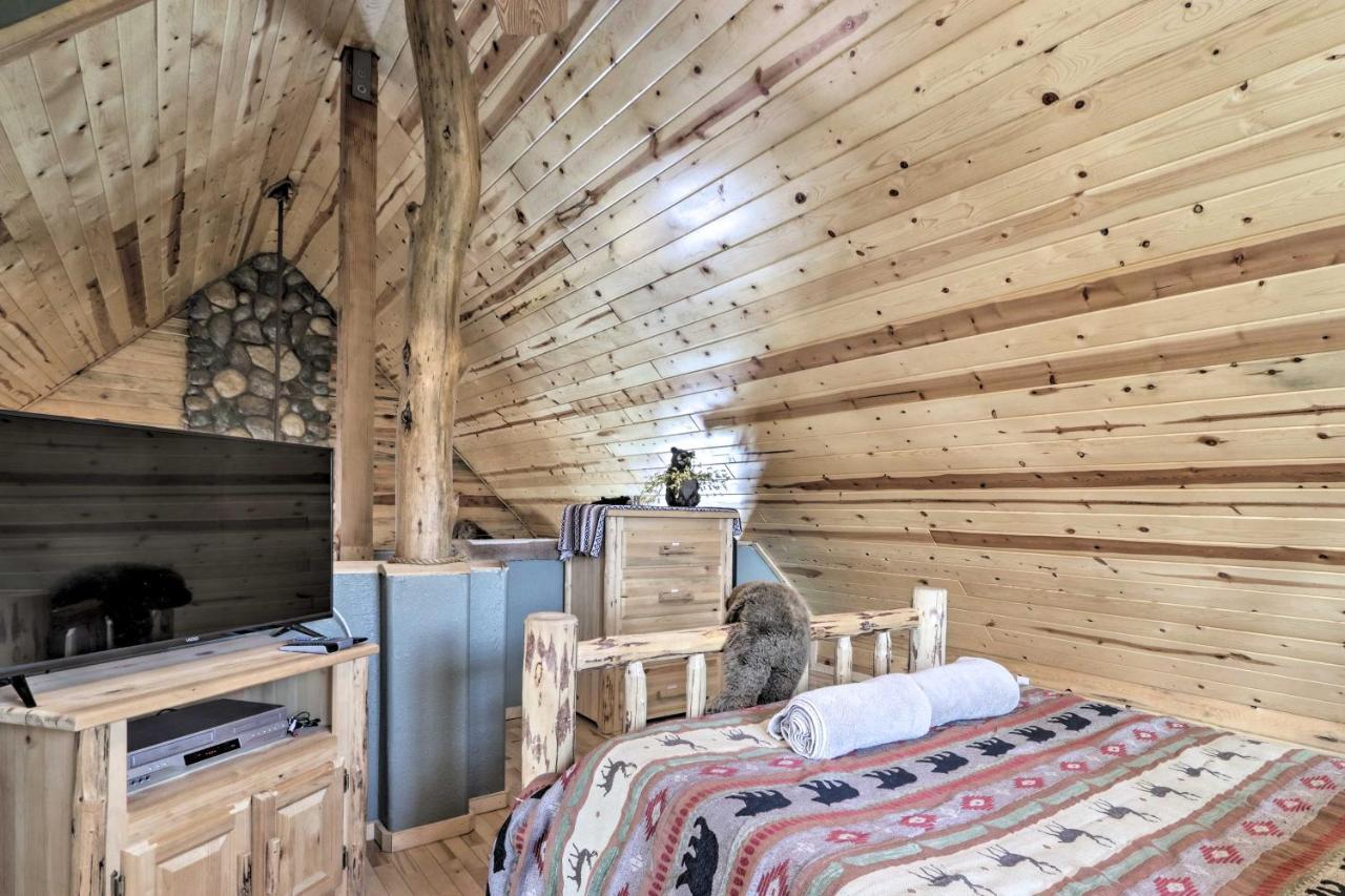 Cozy Heber-Overgaard Cabin With Fire Pit, Game Room! Luaran gambar