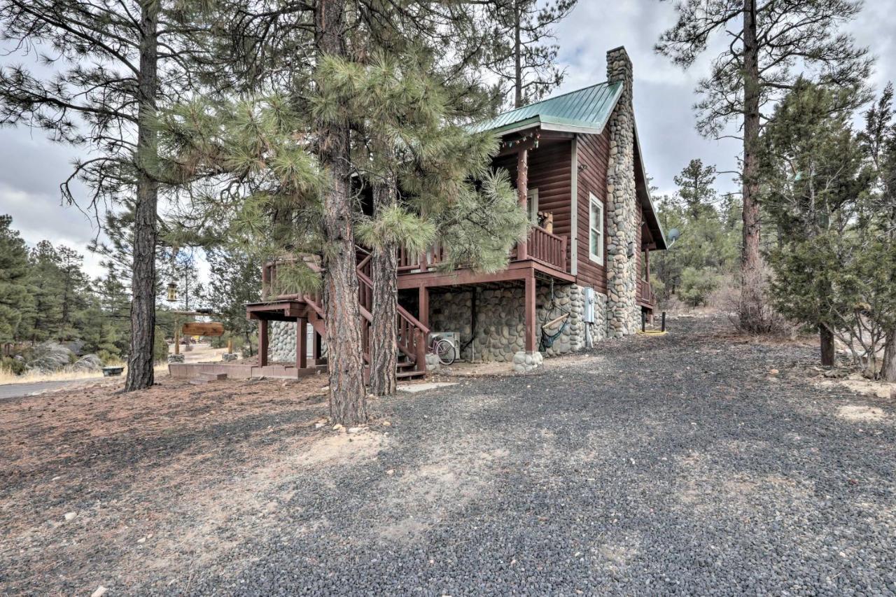 Cozy Heber-Overgaard Cabin With Fire Pit, Game Room! Luaran gambar